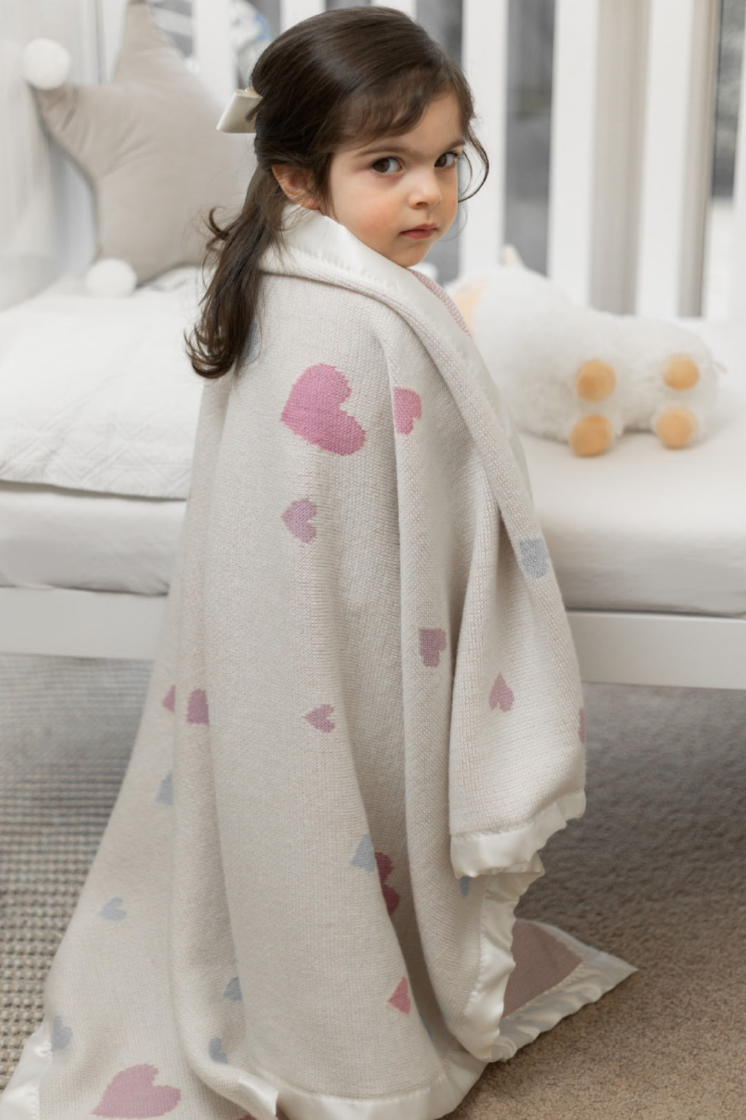 merino blanket heart design cot natural satin